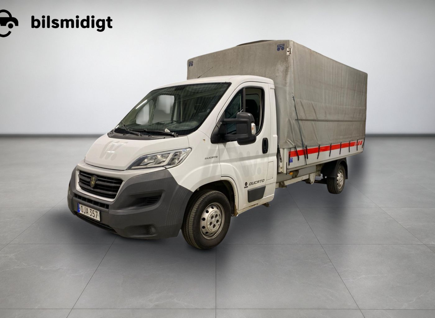 Fiat Ducato 35 Maxi L4 Flak Kapell Backkamera 3-sits MOMS 130hk – bild 1 av 6
