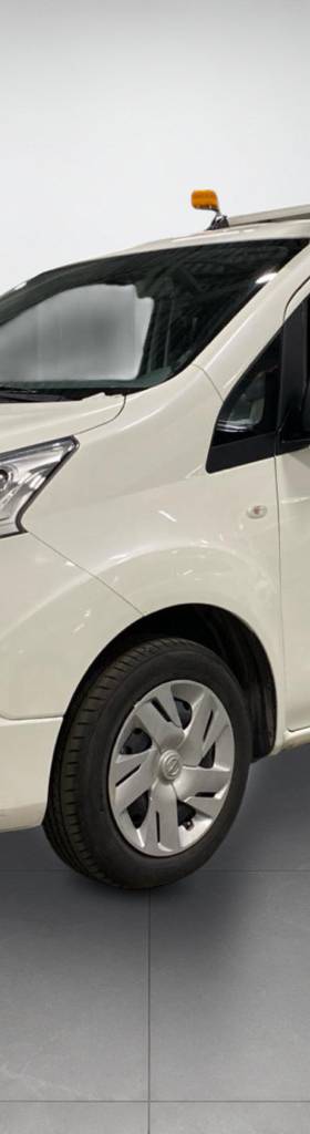 Nissan e-NV200 24 kWh Hyllinredning Takräcke Navi Kamera 109hk – miniatyr 1