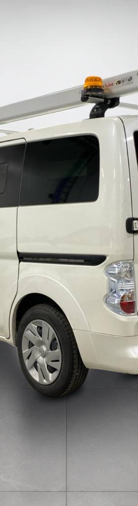 Nissan e-NV200 24 kWh Hyllinredning Takräcke Navi Kamera 109hk – miniatyr 3