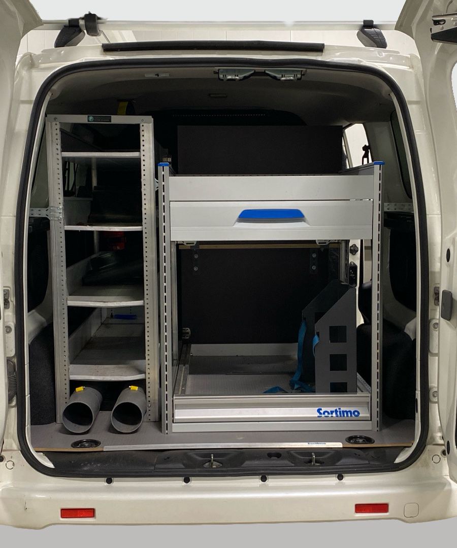 Nissan e-NV200 24 kWh Hyllinredning Takräcke Navi Kamera 109hk – bild 6 av 10