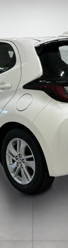Toyota Yaris Hybrid 1.5 CVT Active Kamera Komfortpaket MOMS 116hk – miniatyr 3