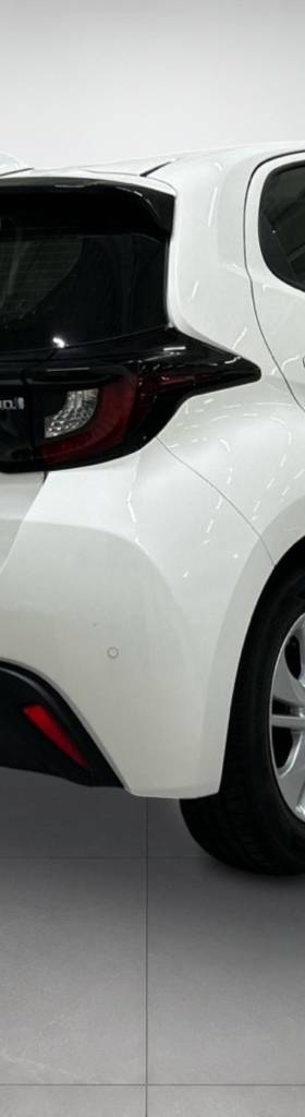 Toyota Yaris Hybrid 1.5 CVT Active Kamera Komfortpaket MOMS 116hk – miniatyr 4