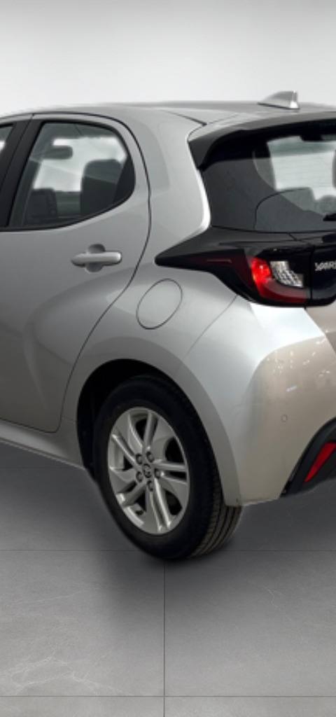 Toyota Yaris Hybrid 1.5 CVT Active Kamera DAB MOMS 116hk
