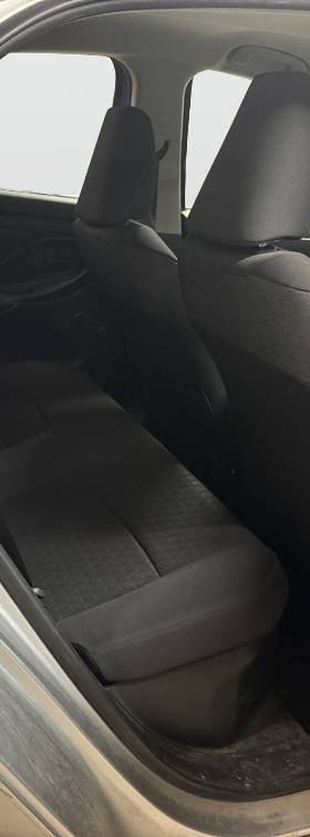 Toyota Yaris Hybrid 1.5 CVT Active Kamera DAB MOMS 116hk – miniatyr 4