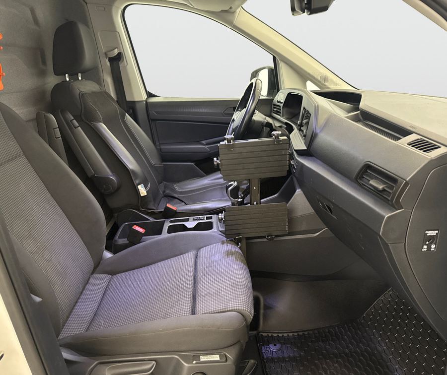 Volkswagen Caddy Cargo 2.0 TDI 4Motion Värmare Kamera MOMS 122hk – bild 7 av 8