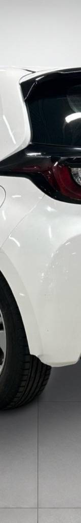Toyota Yaris Hybrid 1.5 CVT Active Backkamera MOMS 116hk – miniatyr 2