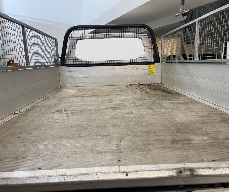 Volkswagen Transporter Chassi Flak 2.0 TDI Drag Värmare MOMS 102hk – bild 6 av 7