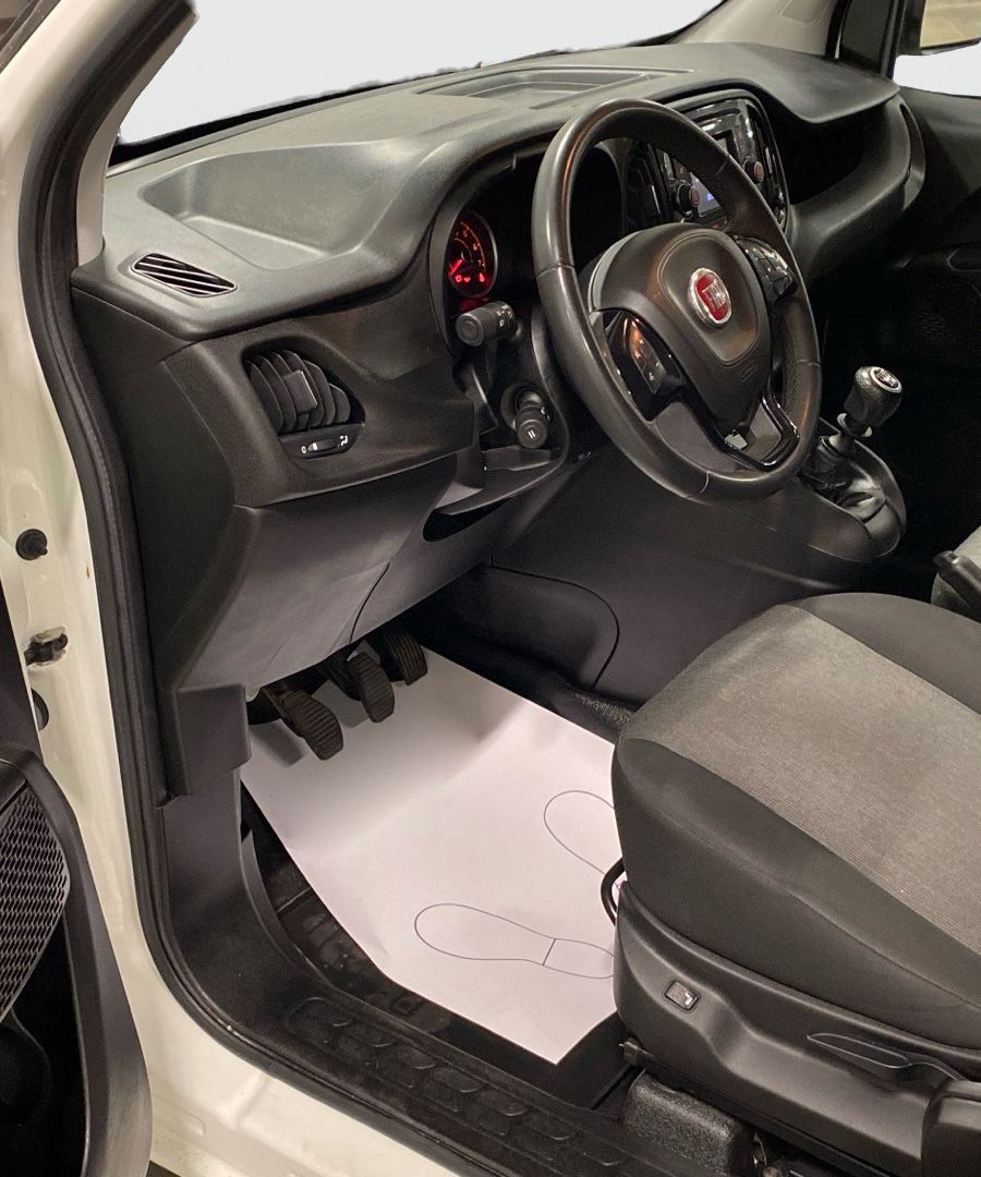 Fiat Doblò Maxi 1.6 Multijet Kamera P-sensorer Farthållare MOMS 105hk – bild 5 av 8